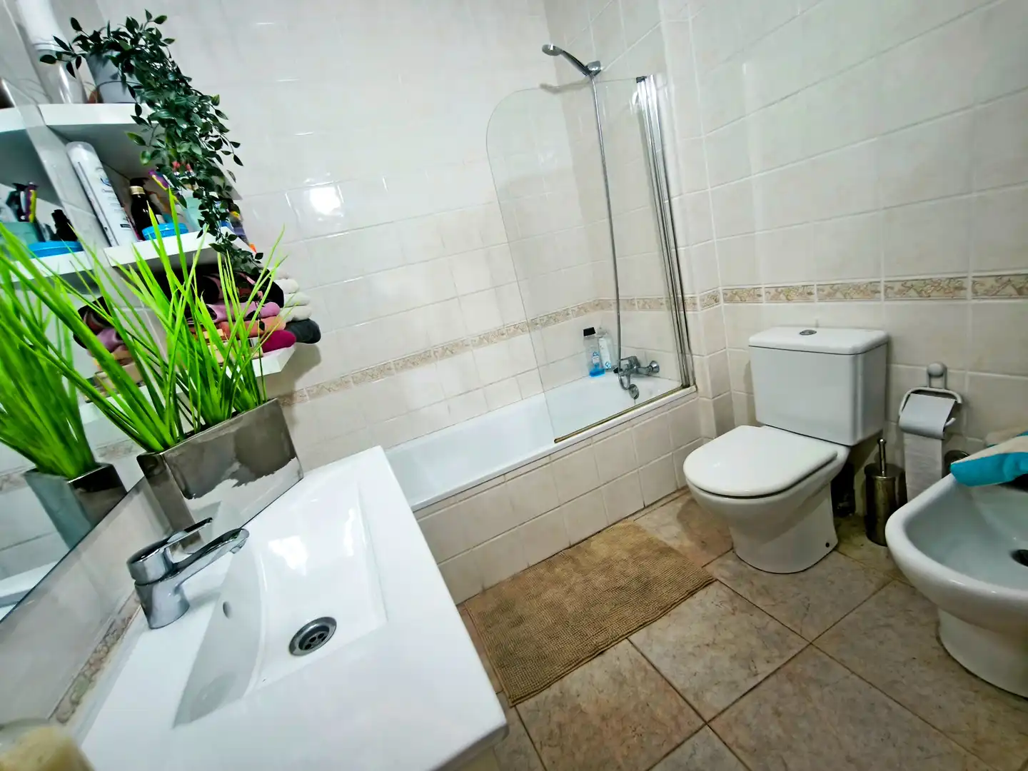 Baño de Casa adosada en venta en Lliçà d'Amunt con Aire acondicionado, Calefacción y Jardín privado