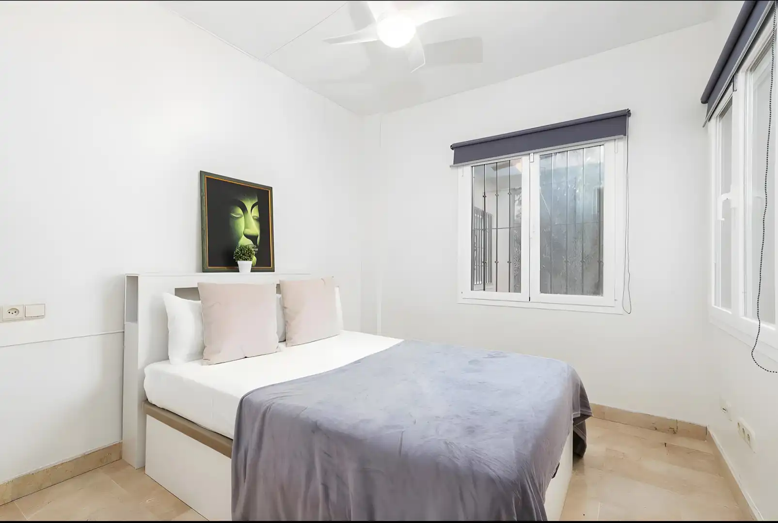 Bedroom of Apartments for rent in Marbella  with Air Conditioner, Terrace and Swimming Pool