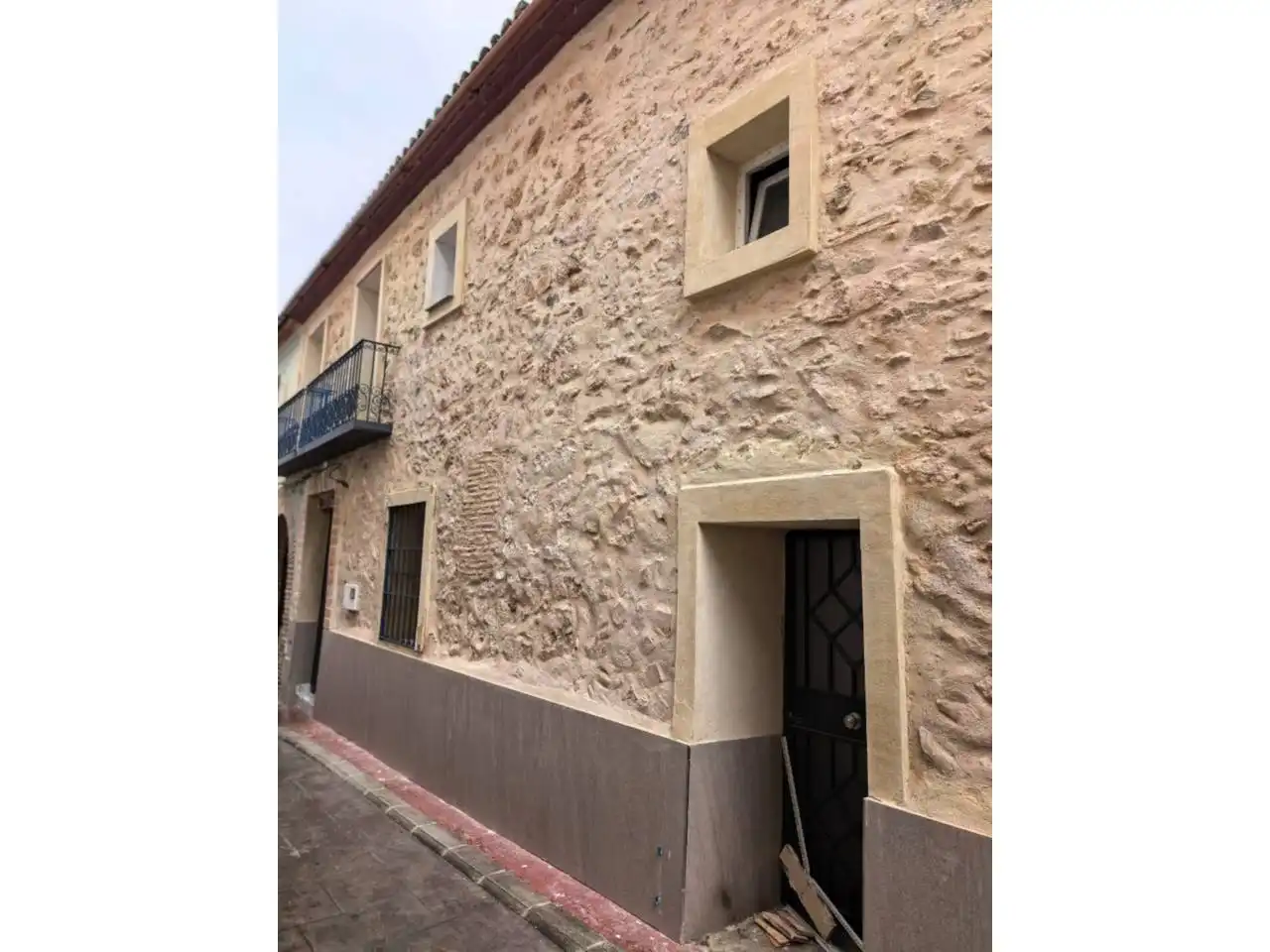 Vista exterior de Casa adosada en venta en Ador con Calefacción, Terraza y Amueblado
