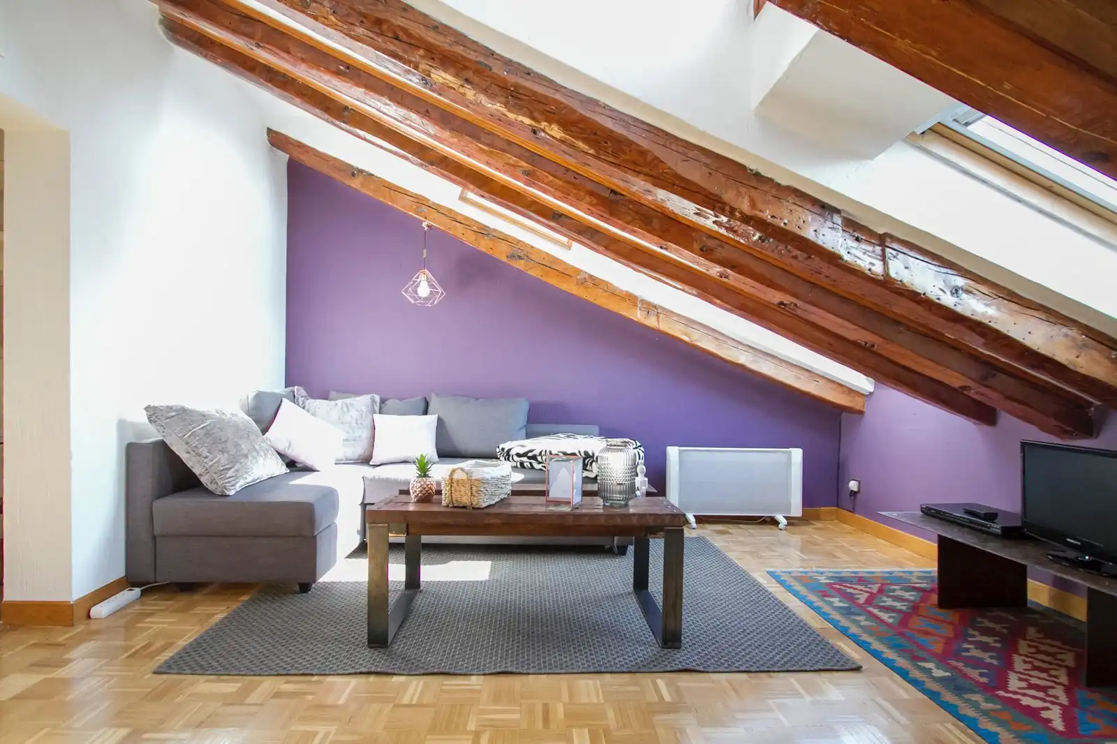 Sala de estar de Apartamento en venta en Madrid con Calefacción, Parquet y Amueblado