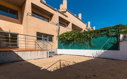 Exterior view of Single-family semi-detached for sale in Daganzo de Arriba  with Heating, Private garden and Terrace