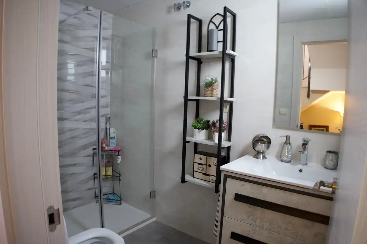 Bathroom of Detached homes for sale in Fuengirola  with Air Conditioner, Heating and Private garden