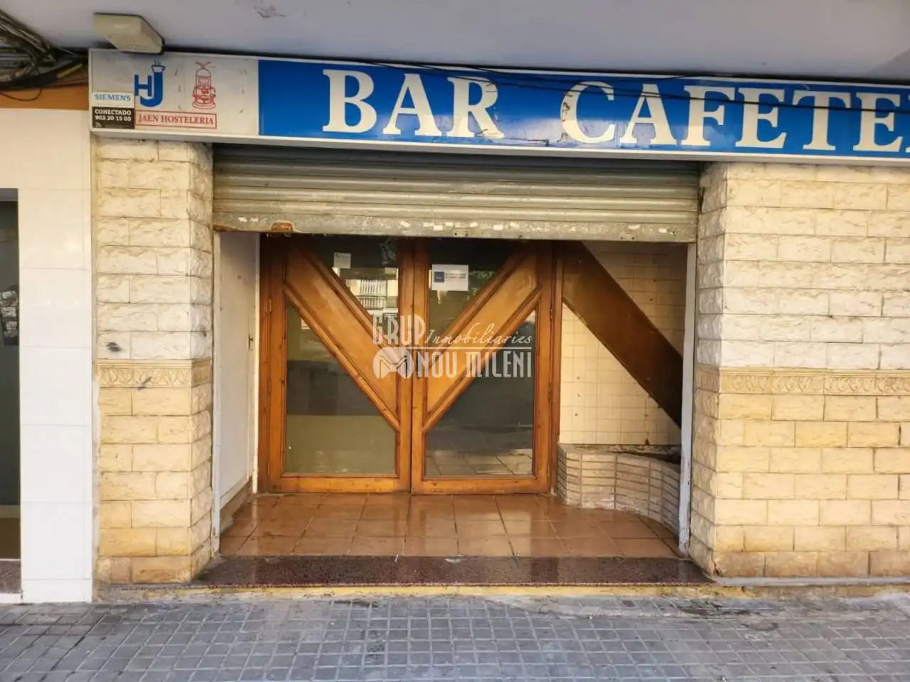 Gewerbefläche zum Verkauf in Calle Colegio Arte Mayor De La Seda, imagen 3
