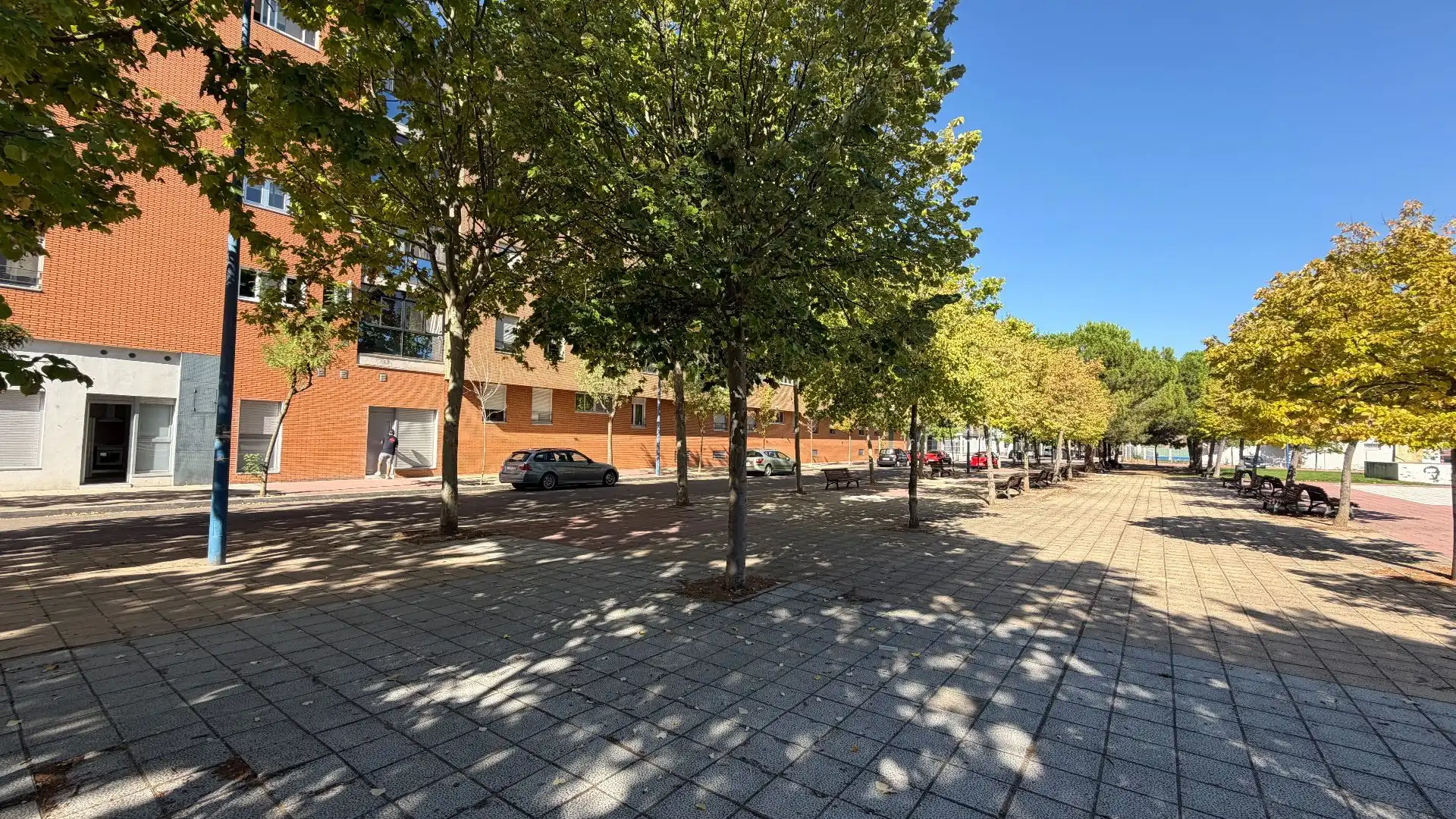 Vista exterior de Estudi en venda en Valladolid amb Calefacció