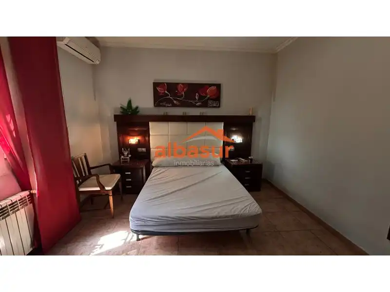 Dormitori de Casa o xalet en venda en Periurbano Oeste - Sierra