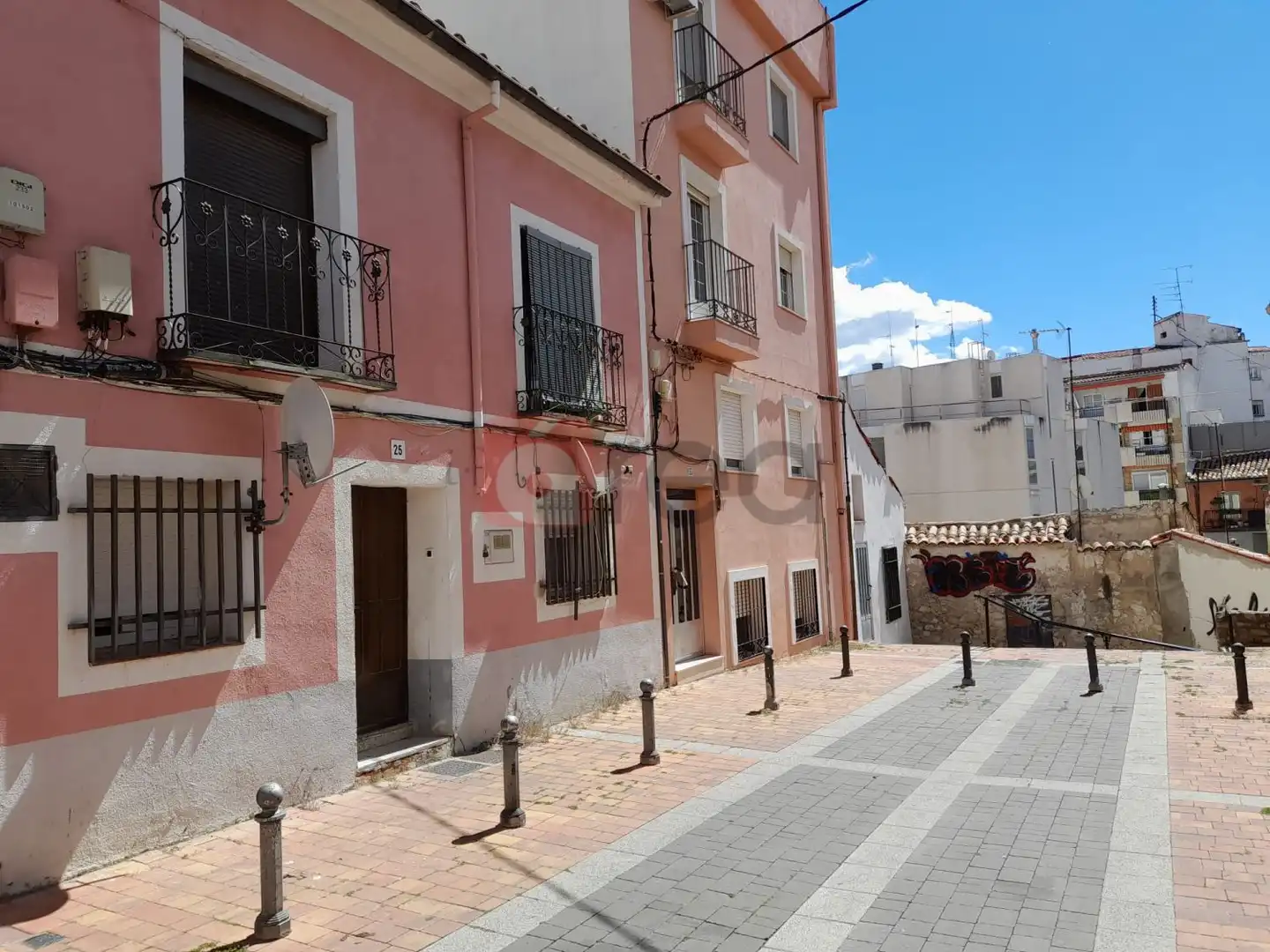 Vista exterior de Piso en venta en Cuenca Capital con Terraza, Trastero y Balcón