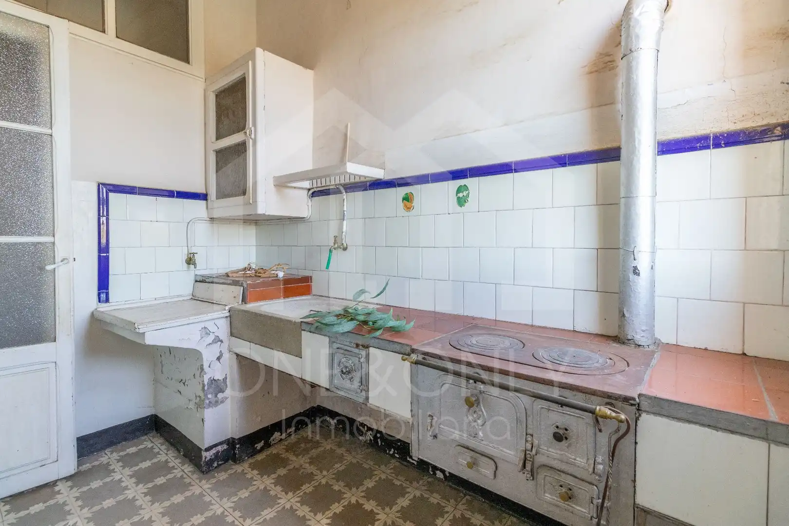 Cuina de Casa o xalet en venda en Móra d'Ebre amb Terrassa i Traster