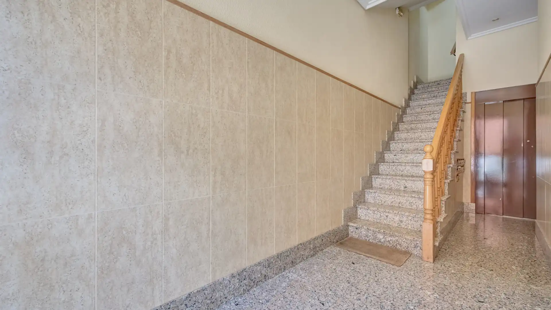 Flat for sale in  Pamplona / Iruña  with Heating and Parquet flooring