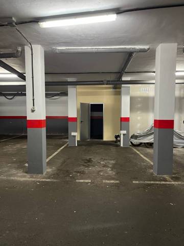 Garaje en Venta en Cuesta de la Villa
