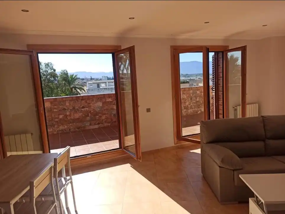 Wohnzimmer von Dachboden zum Verkauf in Benigànim mit Klimaanlage, Heizung und Terrasse