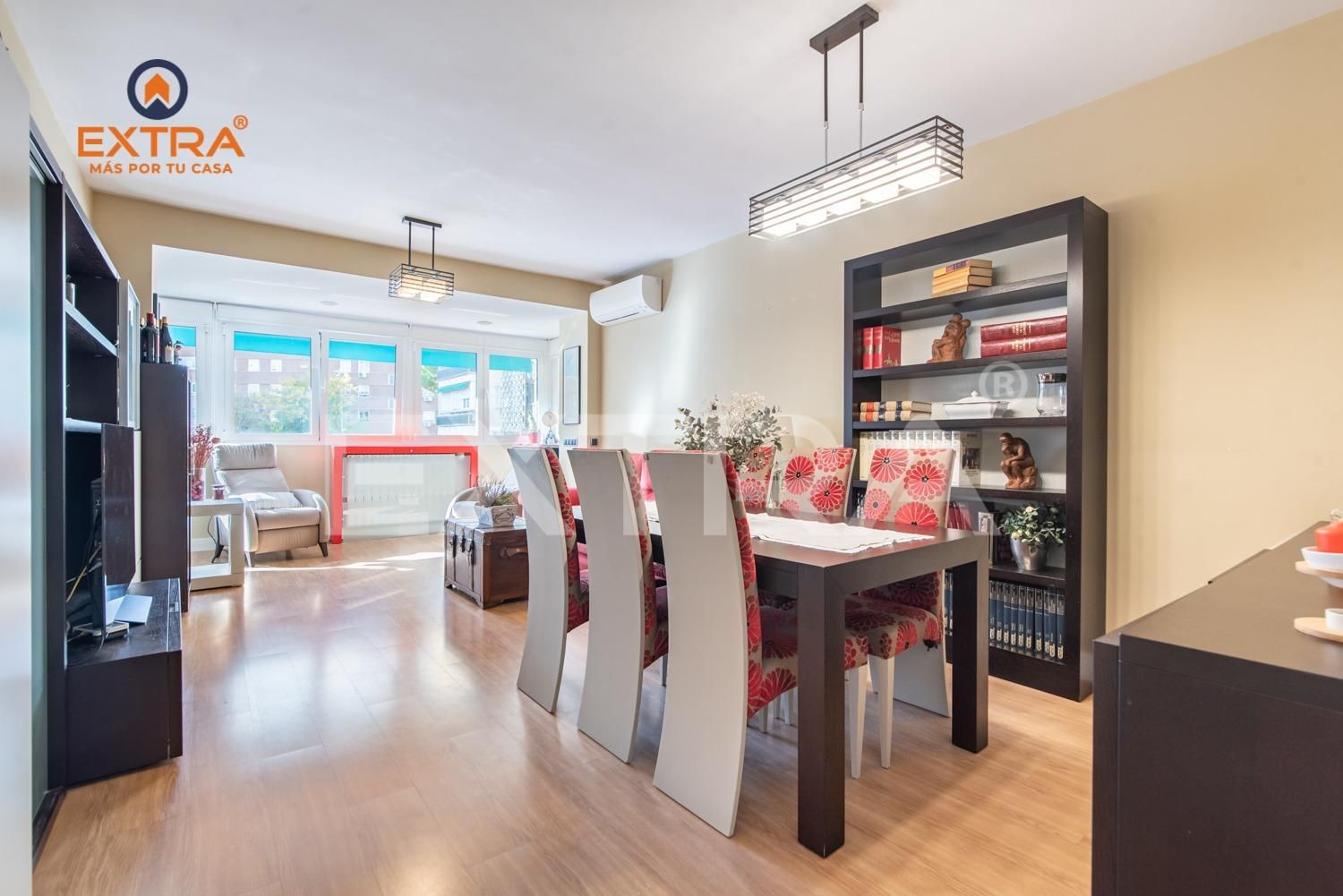 Dining room of Flat for sale in  Madrid Capital  with Heating, Private garden and Storage room