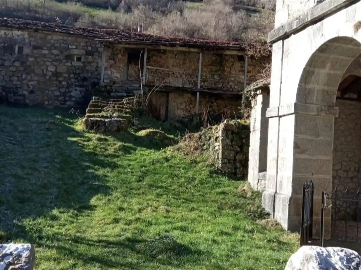 Casa adosada en venda en San Roque de Riomiera, Cantabria