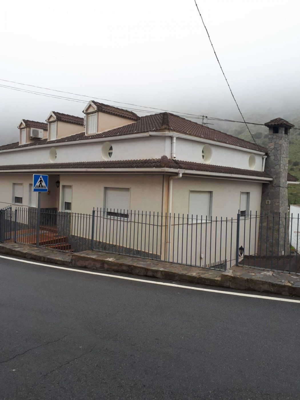 Exterior view of Country house for sale in Sierro  with Air Conditioner, Heating and Private garden