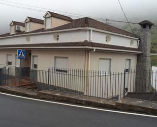 Vista exterior de Finca rústica en venda en Sierro amb Aire condicionat, Terrassa i Balcó