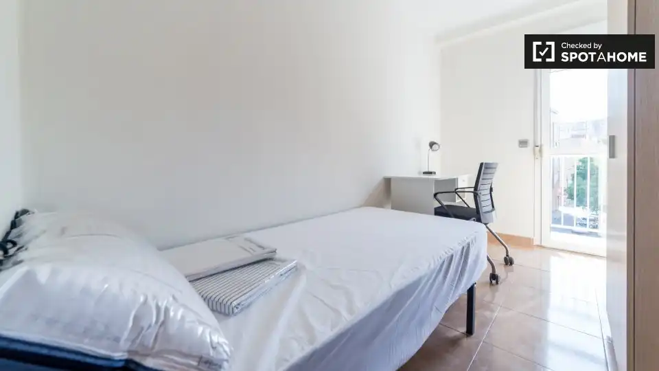 Room in Valencia, Valencia