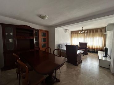 Appartement avec ascenseur à louer à Levante