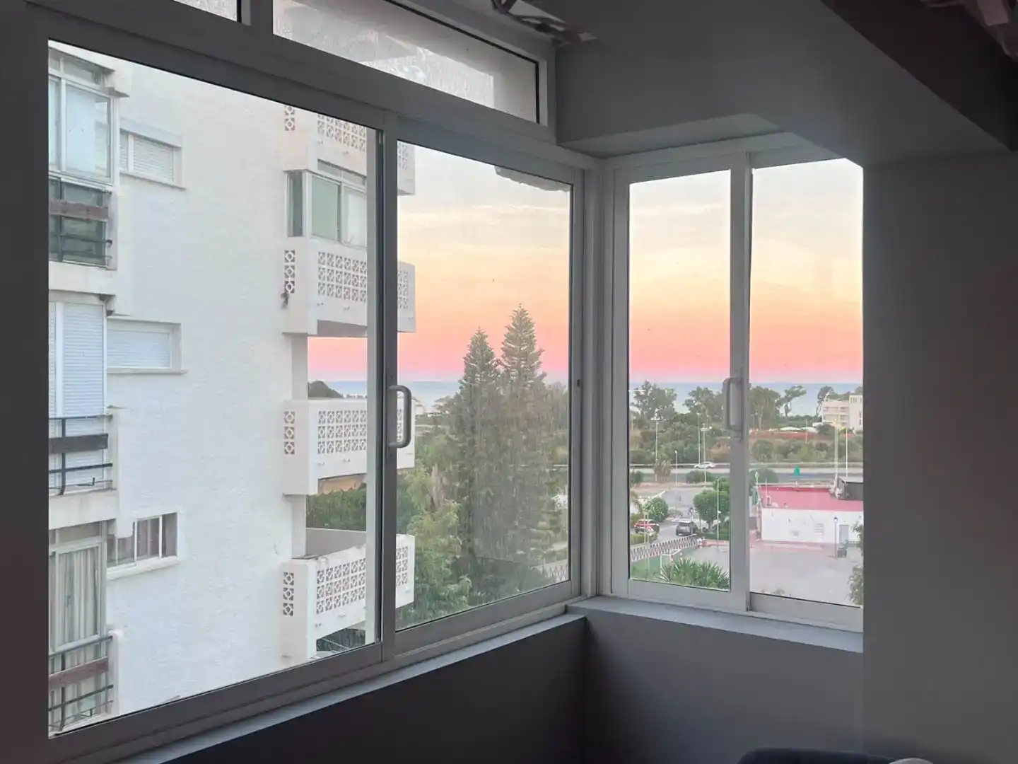Dormitori de Pis en venda en Estepona amb Aire condicionat, Parquet i Piscina