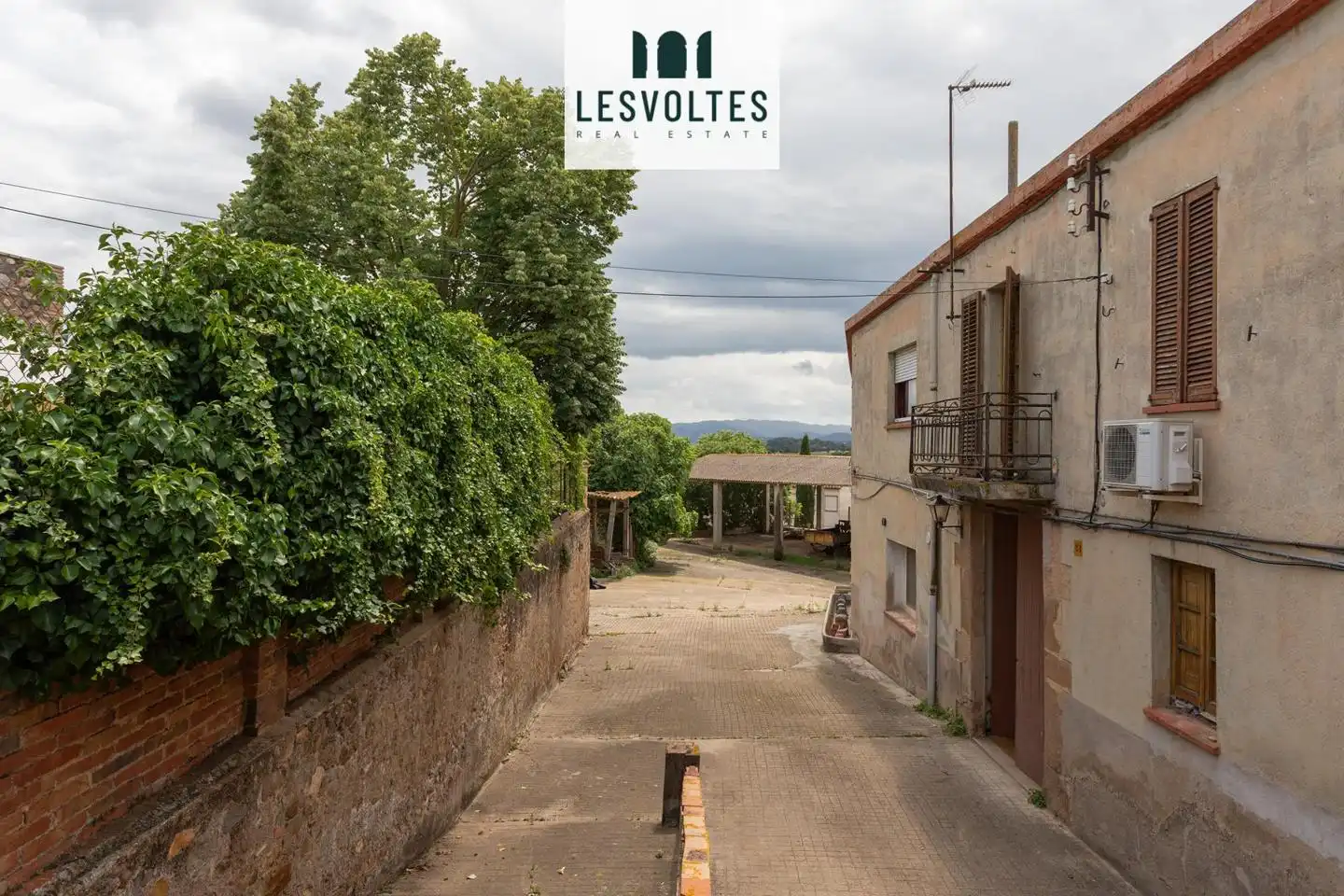 Vista exterior de Casa o xalet en venda en Corçà amb Calefacció, Jardí privat i Parquet
