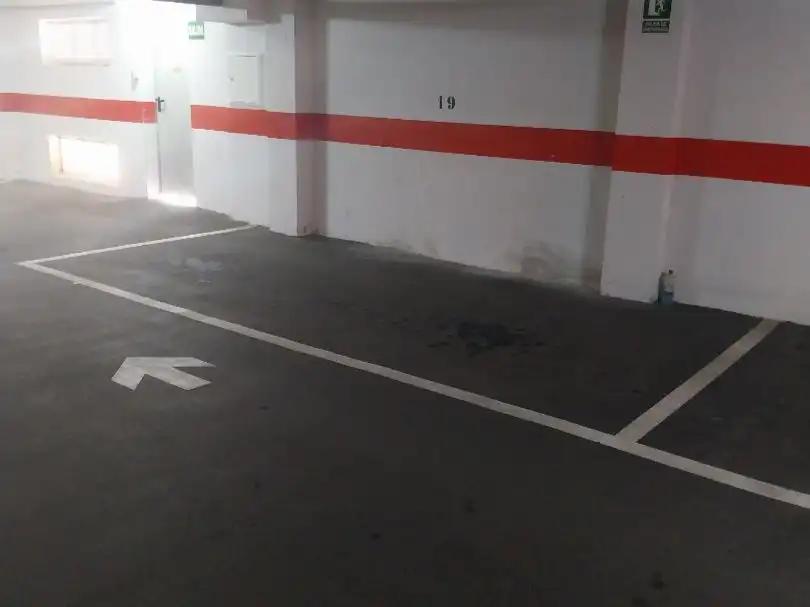 Parkplatz von Garage zum Verkauf in Avilés