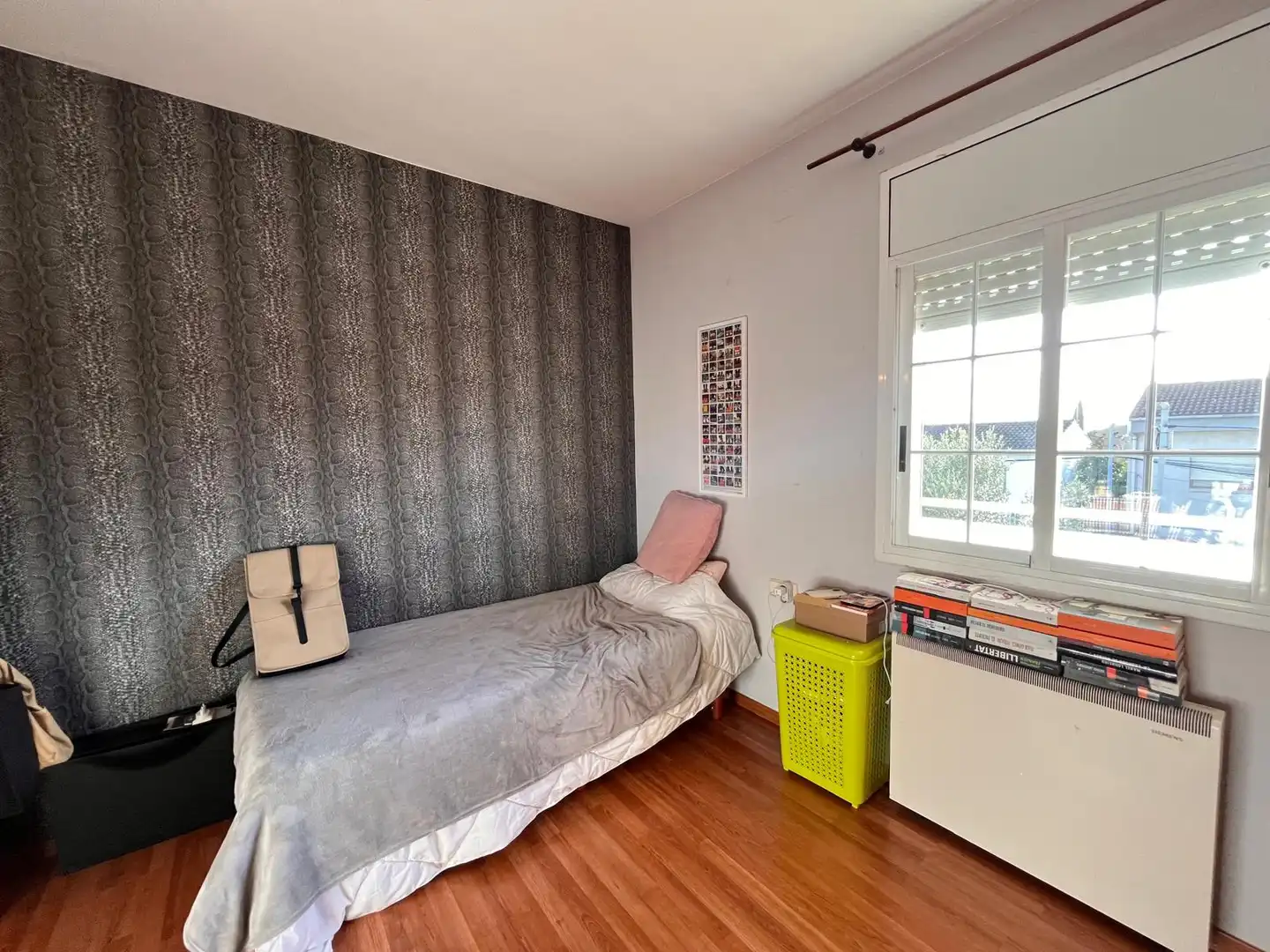 Habitación de Casa o chalet en venta en Vilanova i la Geltrú con Calefacción, Terraza y Piscina