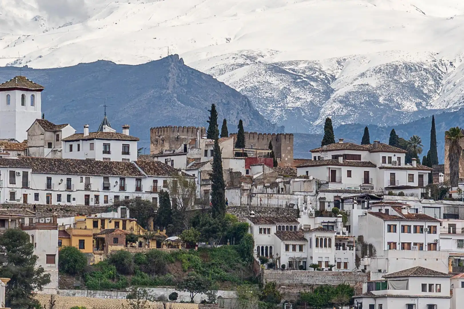 Vista exterior de Piso en venta en Granada con Terraza, Trastero y Balcón