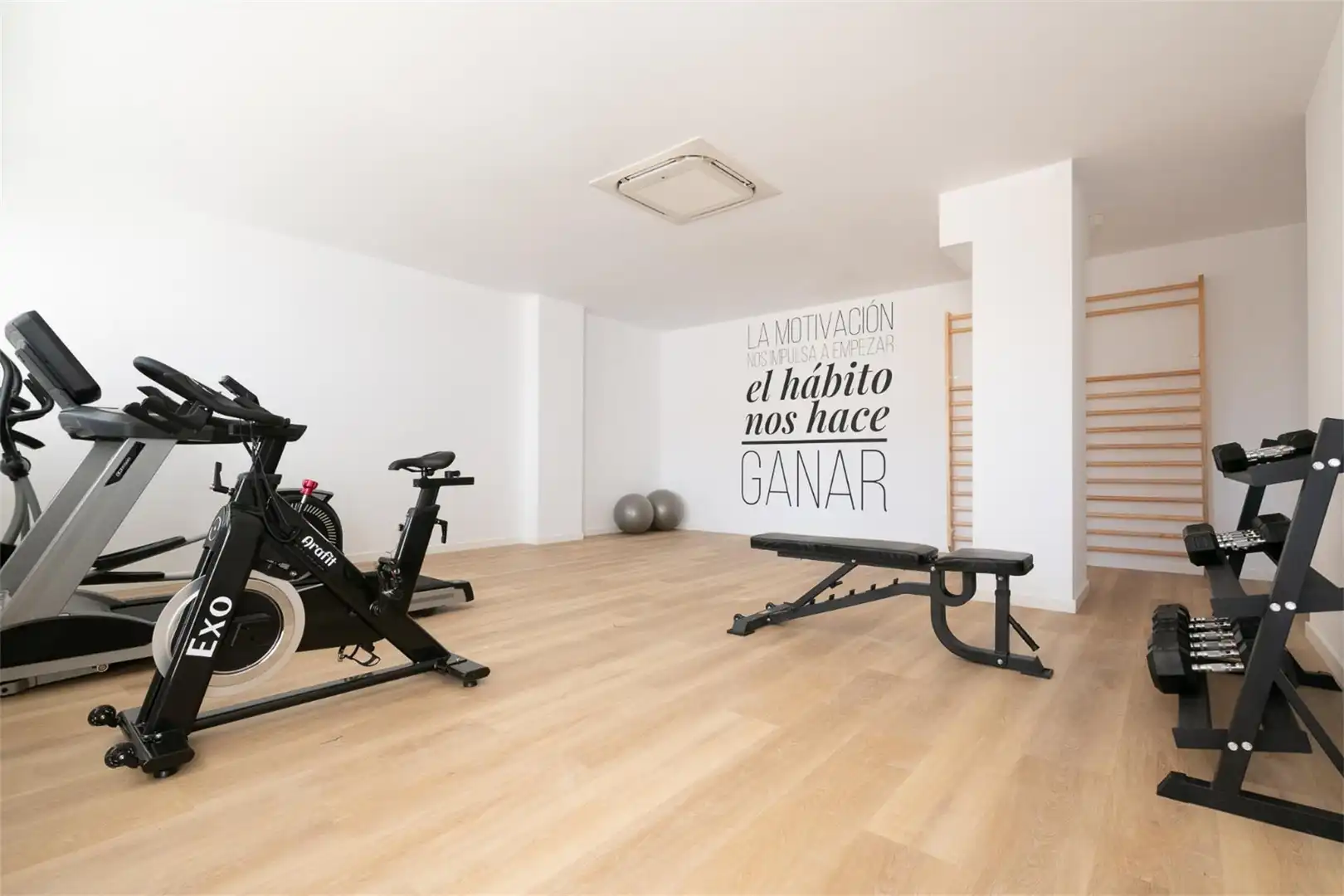 Local en venta en Calle Amperio, 1, Sta. Aurelia - Cantábrico - Atlàntico - La Romería