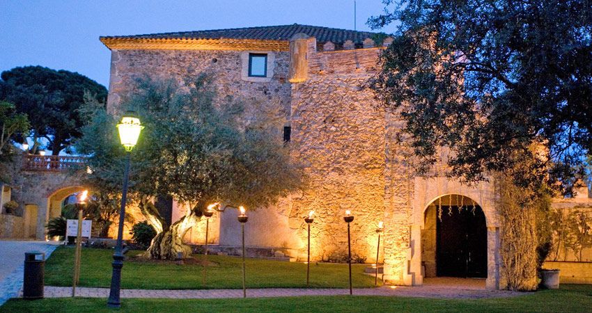Vista exterior de Casa o xalet en venda en Sant Vicenç de Montalt amb Aire condicionat, Calefacció i Jardí privat