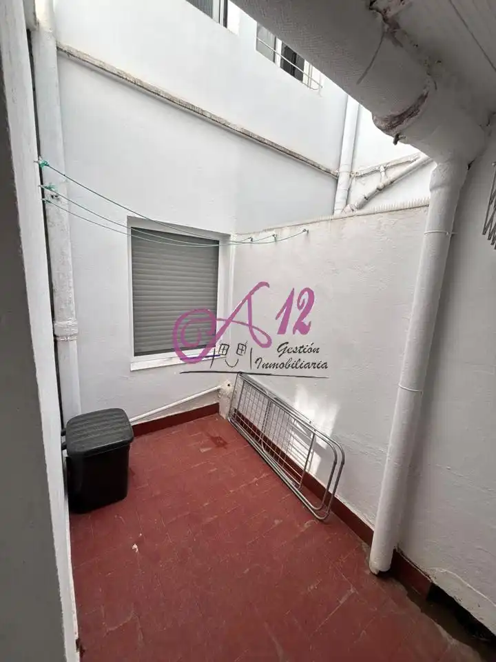 Balcony of Flat for share in Burjassot  with Air Conditioner, Terrace and Furnished