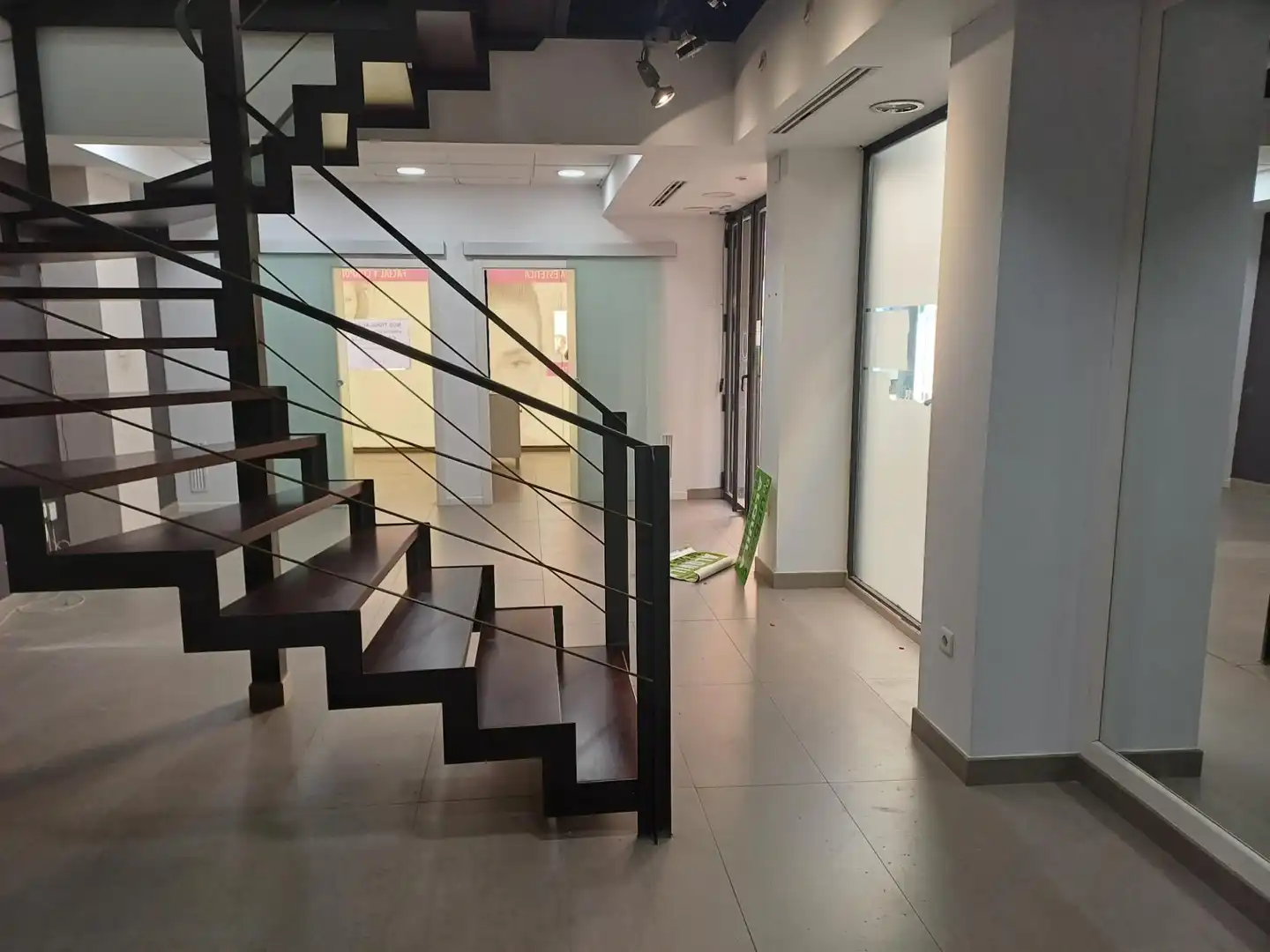 Business premises to rent in Calle duc carles de borja 14, imagen 4
