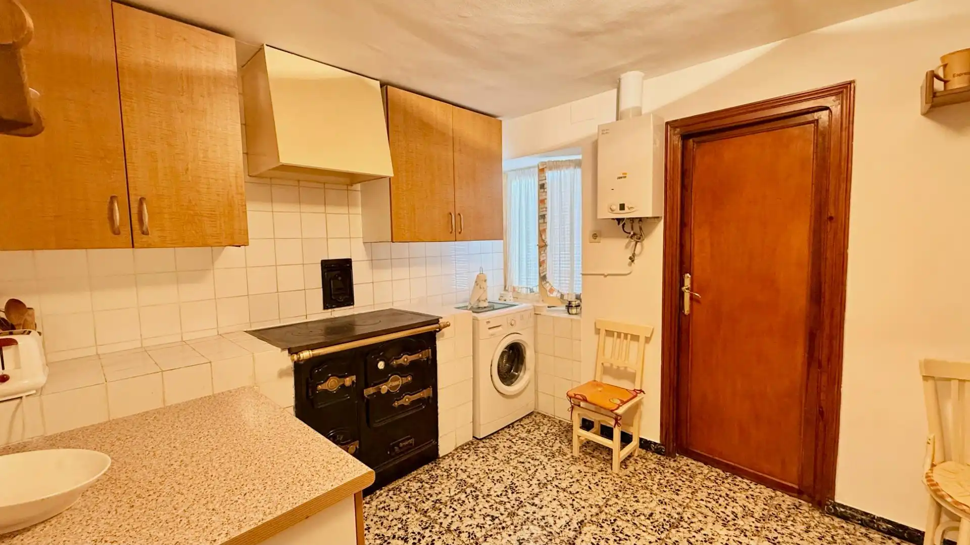 Cuina de Casa o xalet en venda en Samboal amb Jardí privat i Traster