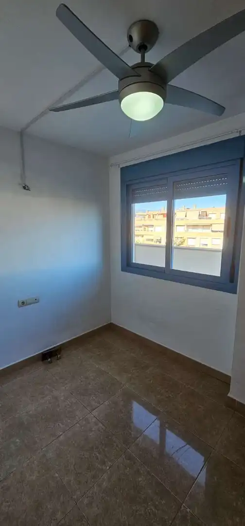 Habitación de Ático de alquiler en Vélez-Málaga con Terraza, Piscina y Amueblado