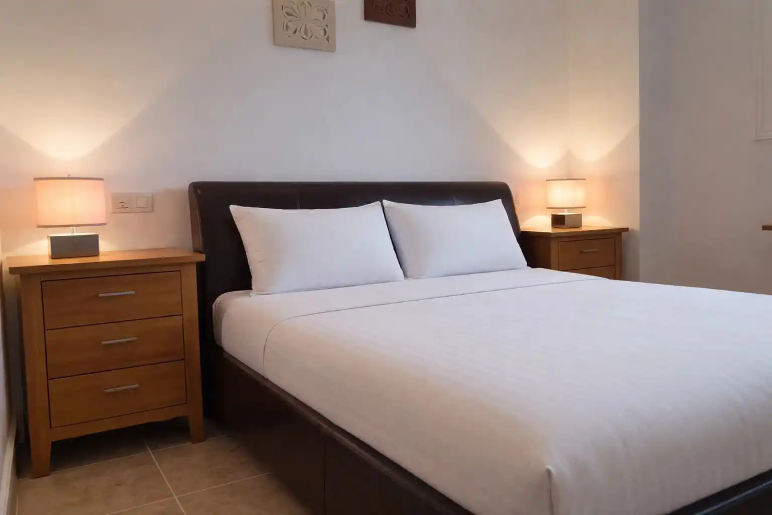Dormitori de Planta baixa en venda en Casares amb Aire condicionat, Terrassa i Piscina