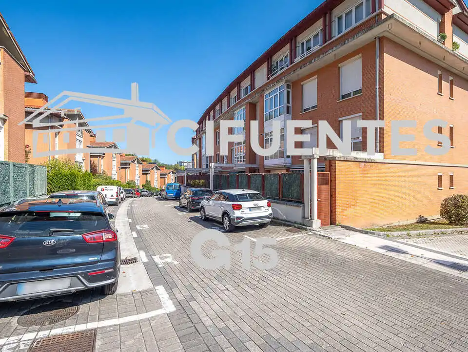 Flat with lift for sale in Txomin Agirre Pasealekua, imagen 35