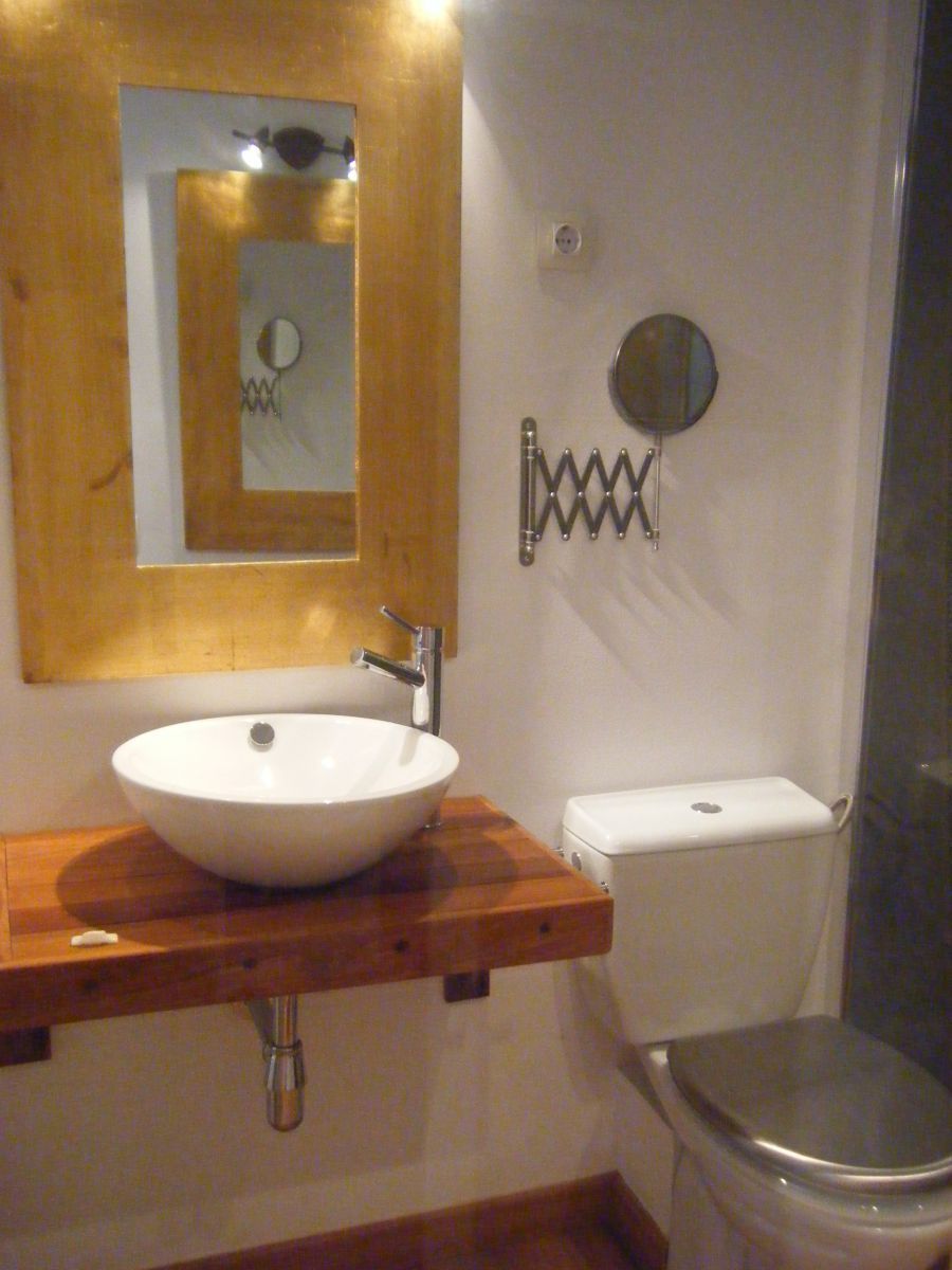 Bathroom of Attic for sale in Esparreguera  with Parquet flooring and Terrace