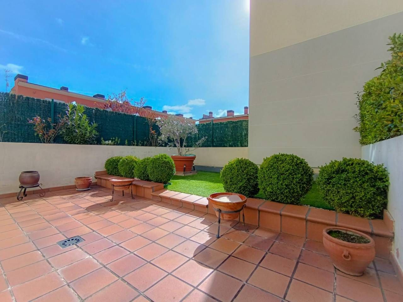 Terrassa de Casa o xalet en venda en Burgos Capital amb Calefacció, Jardí privat i Parquet