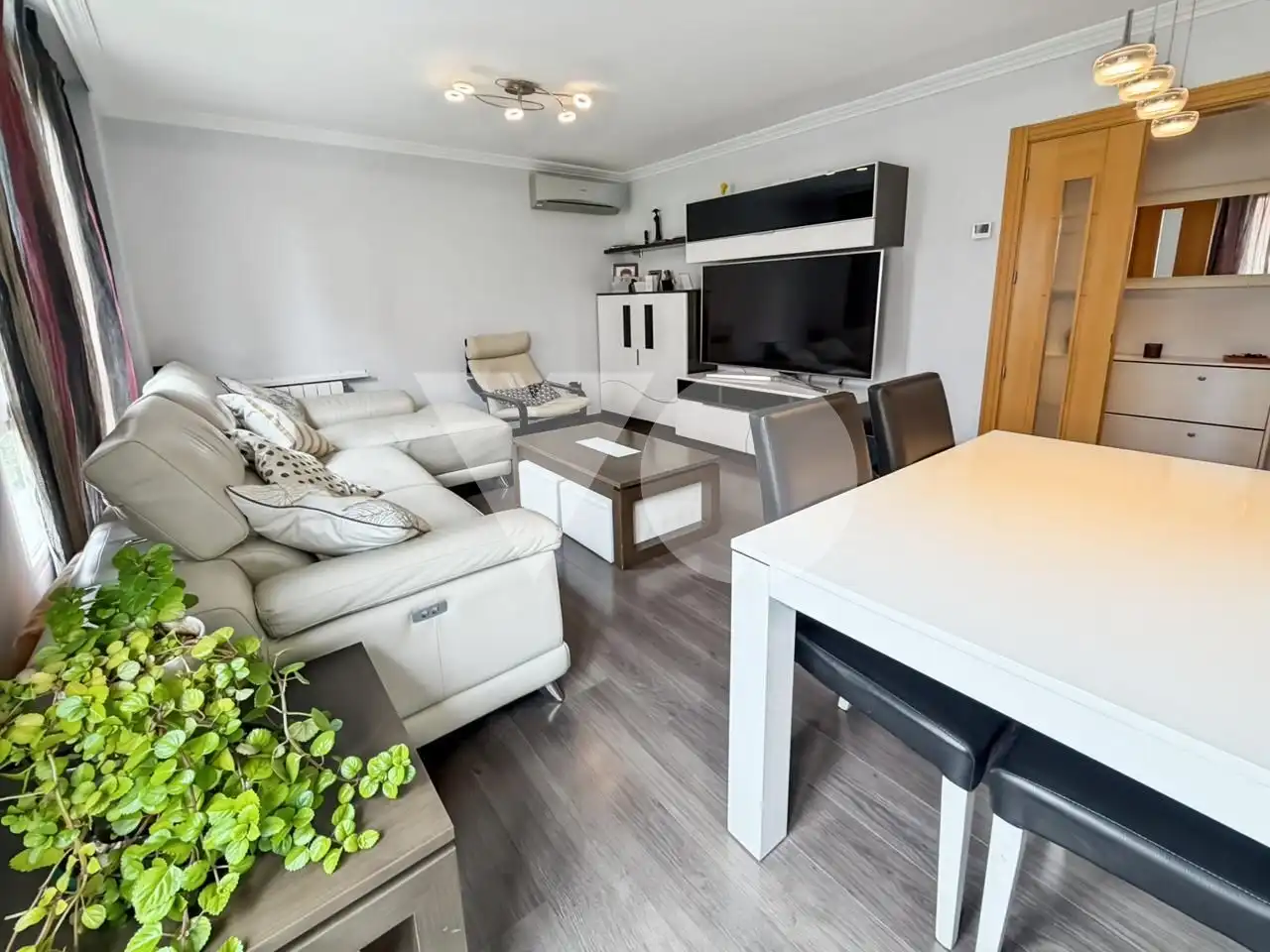 Wohnzimmer von Wohnung zum Verkauf in Madrid mit Klimaanlage, Heizung und Gemeinschaftspool