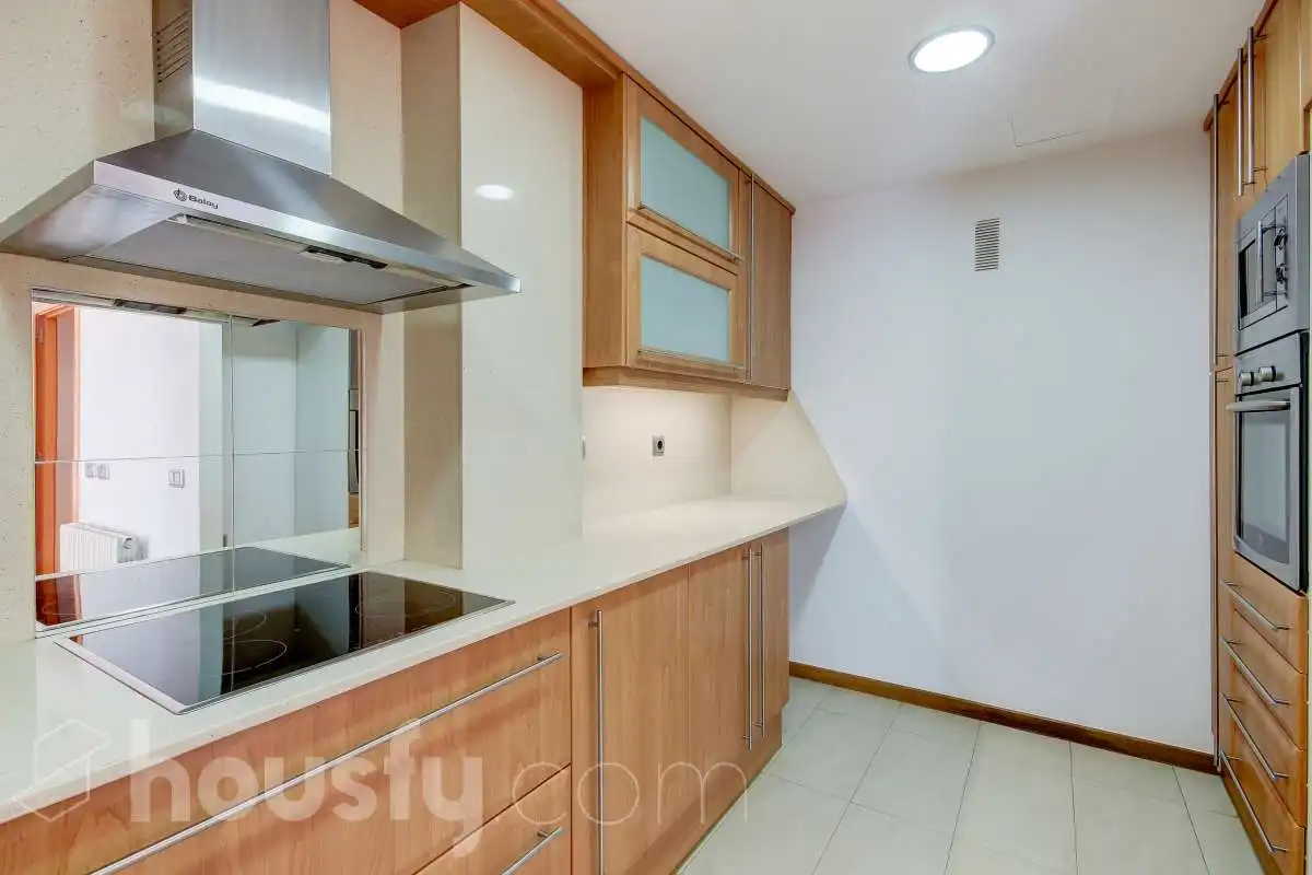 Kitchen of Flat for rent in Barcelona  with Air Conditioner, Heating and Parquet flooring