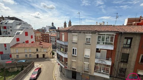 Foto 5 de Piso en venta en Jose María Vicente López, San Esteban, León Capital