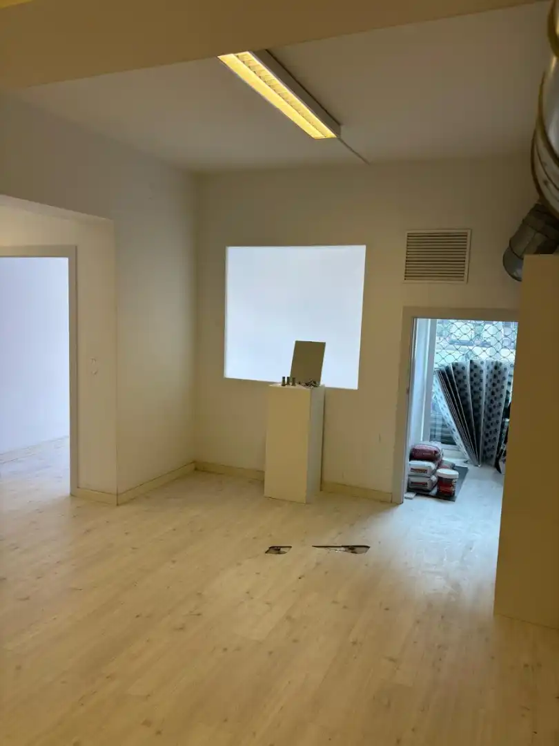 Business premises for sale in Eixample, imagen 8