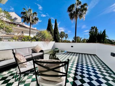 Apartment with pool to rent in Milla de Oro