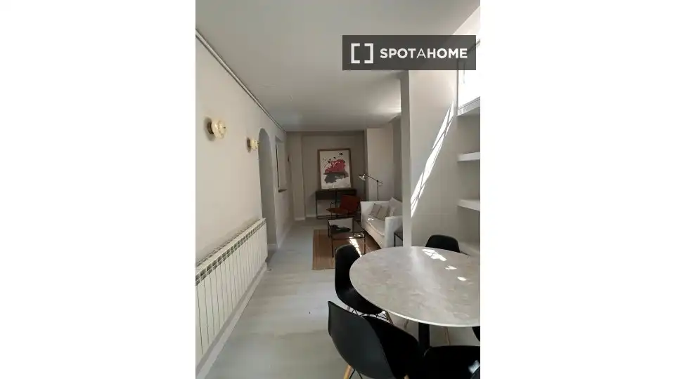 Exterior view of Flat for rent in Madrid  with Air Conditioner, Heating and Furnished