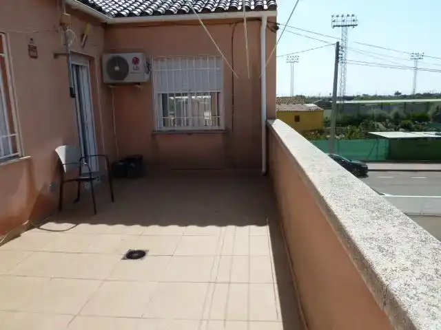 Terrassa de Casa o xalet en venda en Les Alqueries / Alquerías del Niño Perdido amb Aire condicionat i Balcó