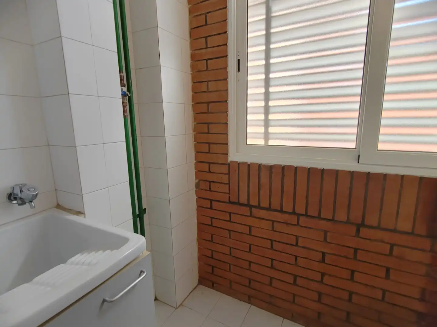 Baño de Piso en venta en Barcelona con Calefacción, Terraza y Balcón