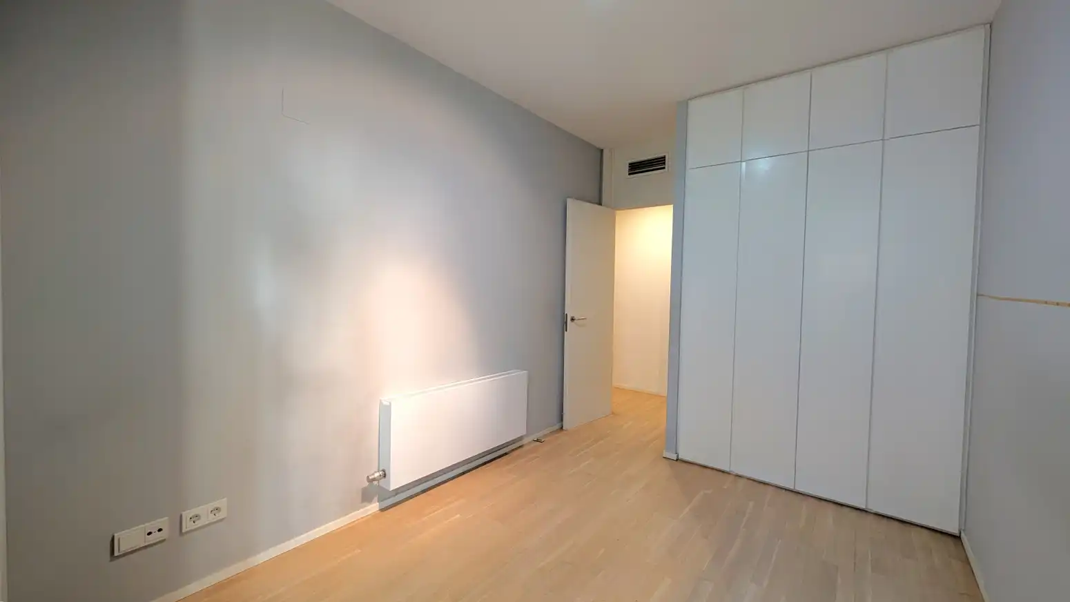 Habitación de Piso en venta en Valencia con Aire acondicionado, Calefacción y Jardín privado