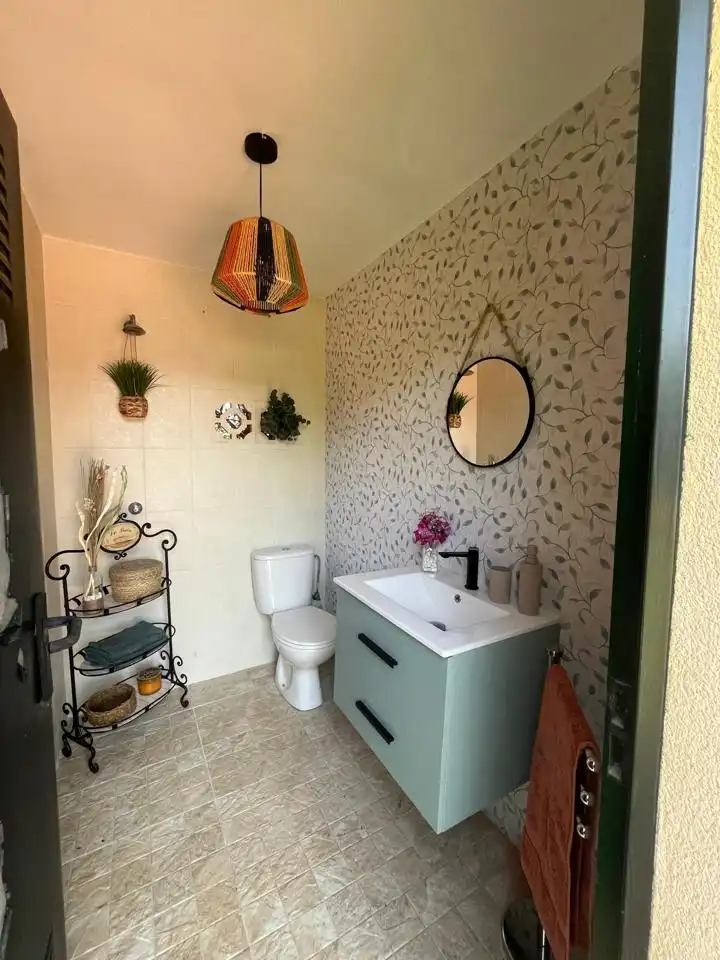 Bathroom of Houses for sale in Almendralejo  with Air Conditioner, Private garden and Swimming Pool