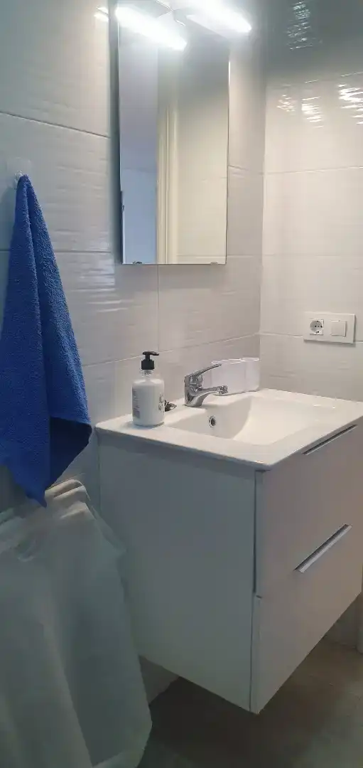 Bany de Pis de lloguer en Conil de la Frontera amb Aire condicionat, Jardí privat i Piscina
