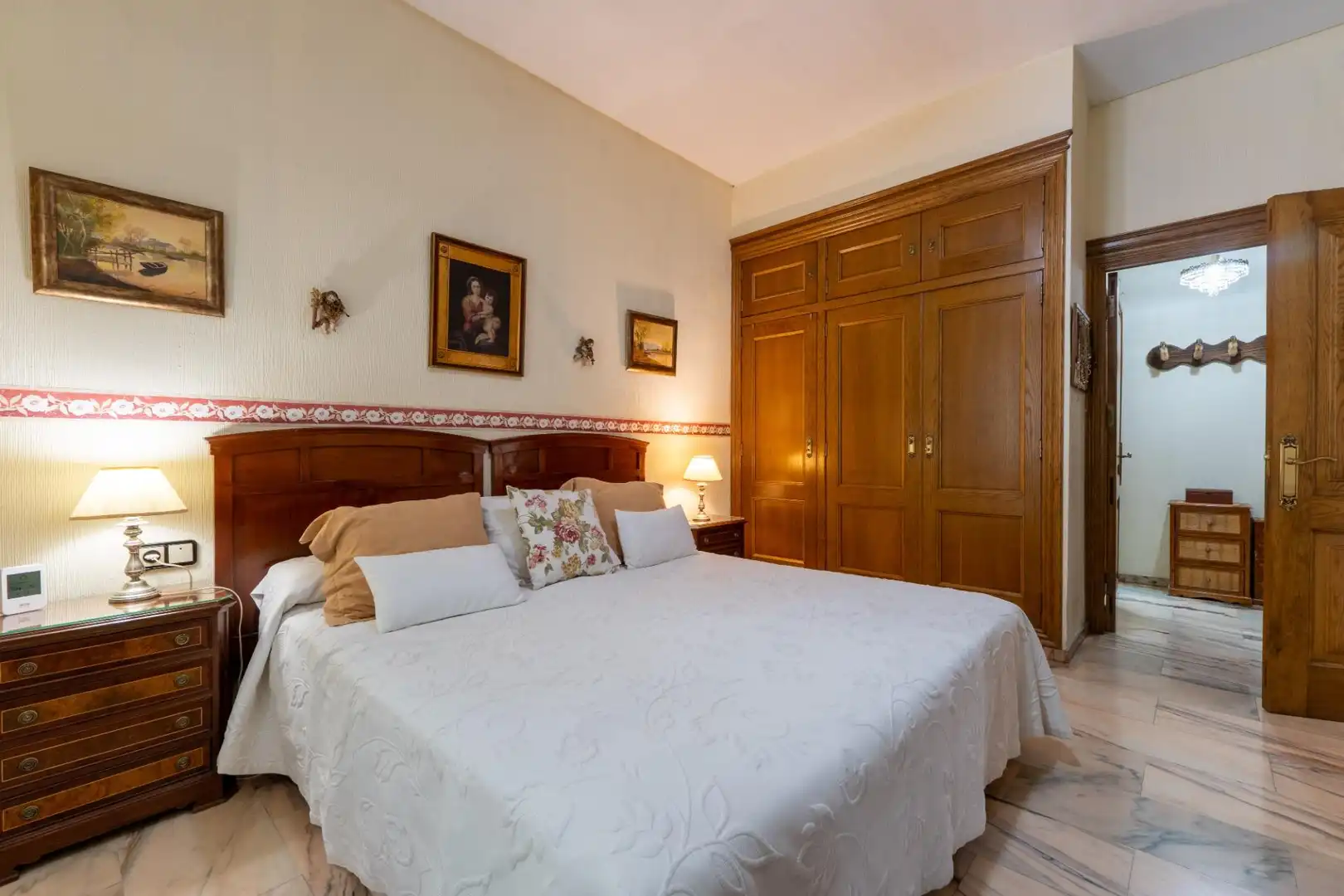 Dormitori de Casa o xalet en venda en Córdoba amb Aire condicionat, Calefacció i Jardí privat