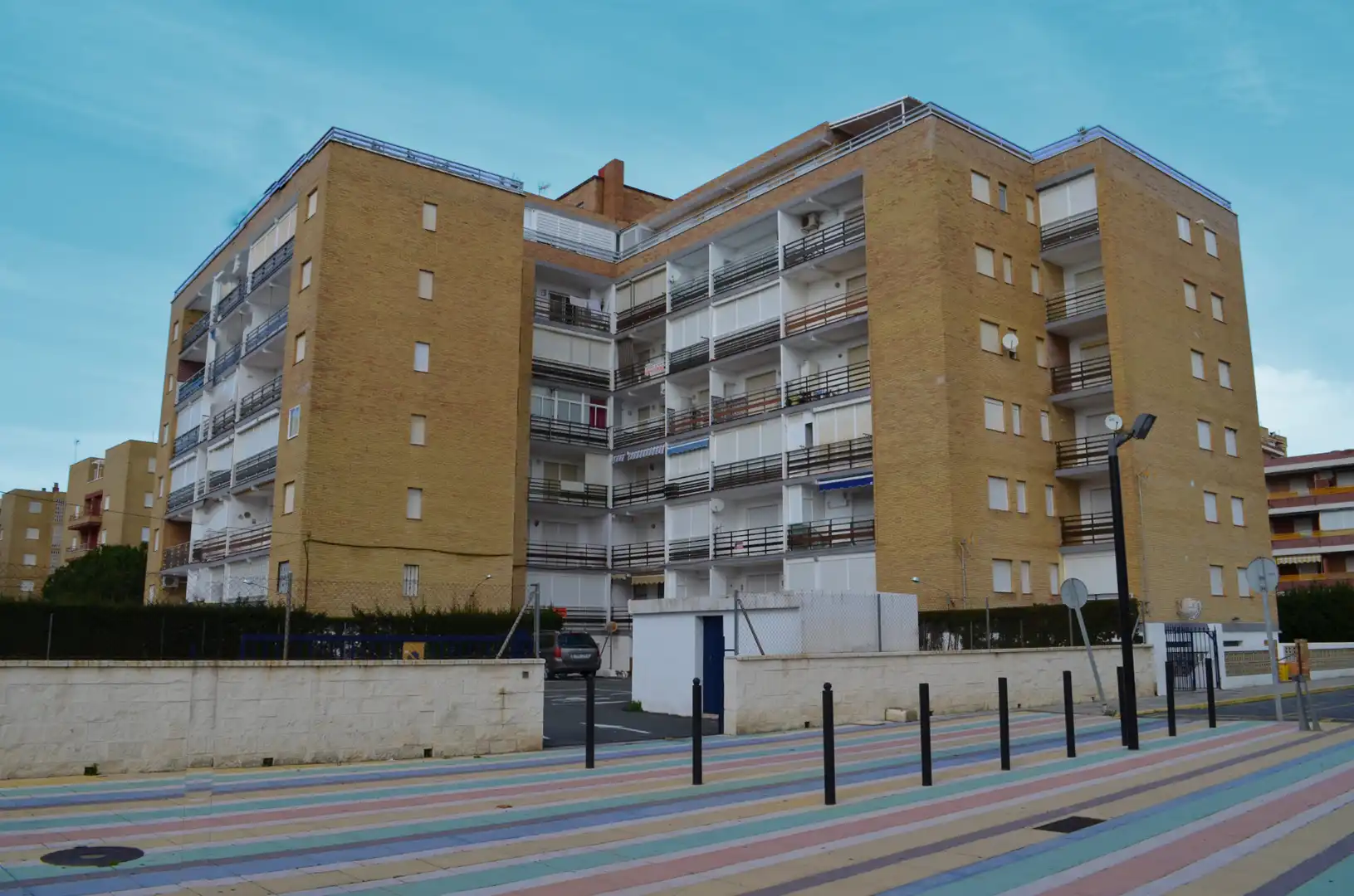Vista exterior de Apartamento de alquiler en La Antilla con Amueblado, Lavadora y Microondas