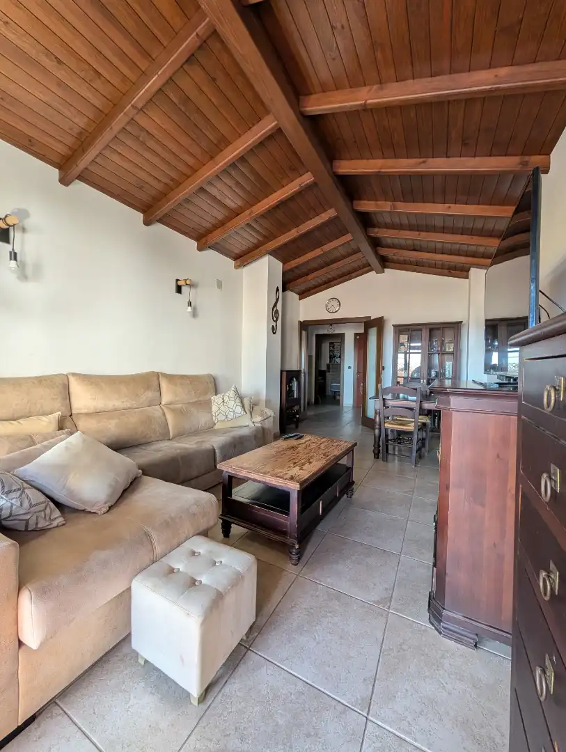 Sala de estar de Planta baja de alquiler en Estepona con Aire acondicionado, Calefacción y Terraza
