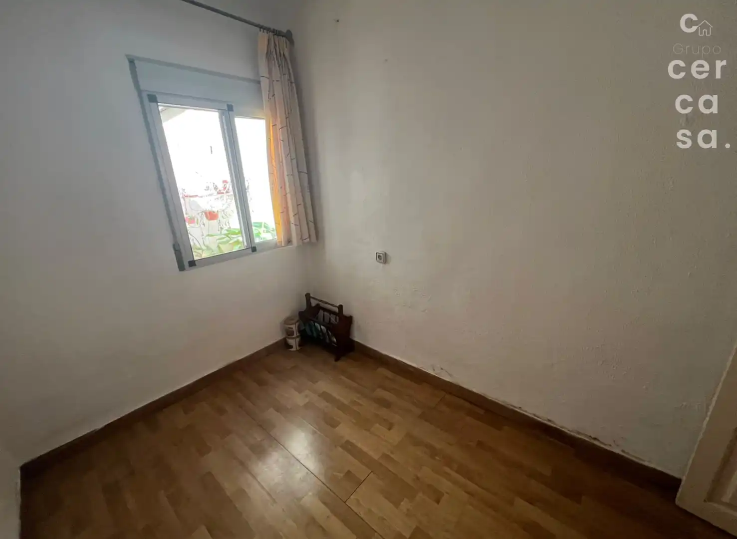 Bedroom of Flat for sale in Valencia  with Terrace and Storage room